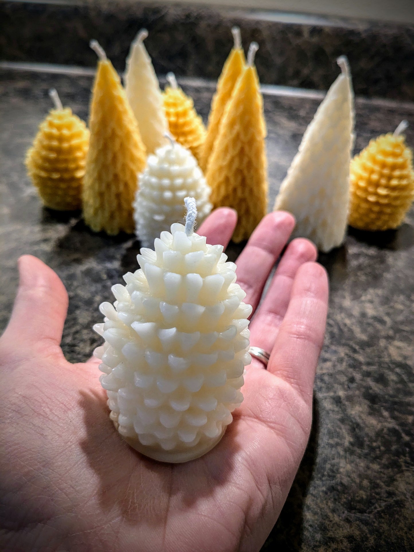 Pinecone 100% Beeswax Candle